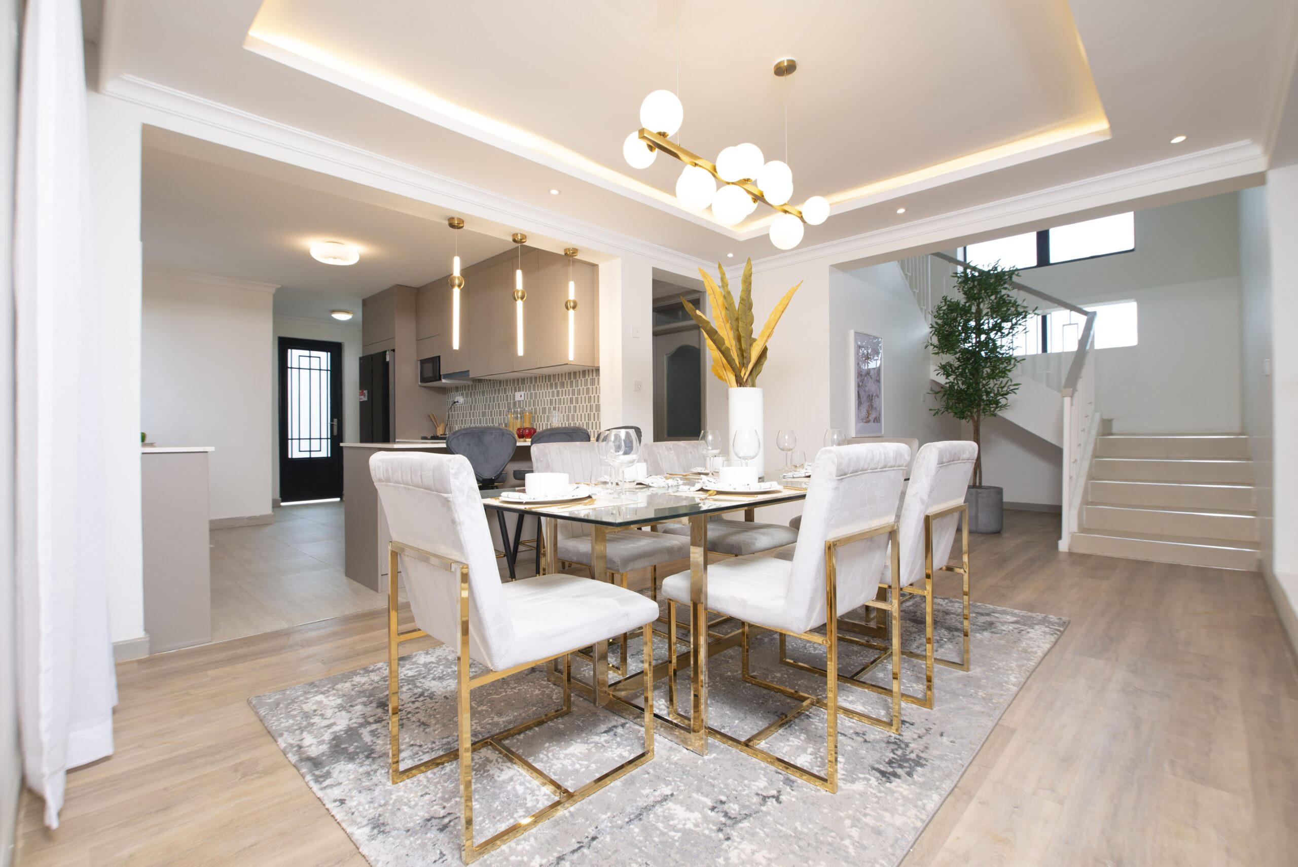 143 BROOKVIEW: The Premium 250 SQM Family Triplex