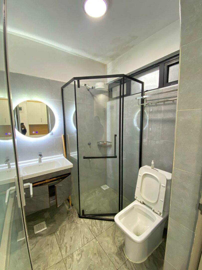 Heartland Gardens Bathroom fitted with contemporary finishes
